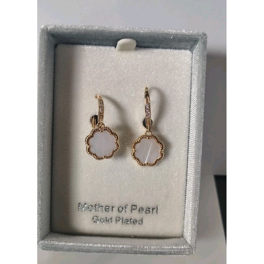 City X City Mother Of Pearl Gold Plated Flower Earrings